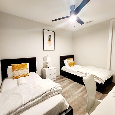Lux Property Great For 1 To 8 Guests-Family Trip ,5Beds 2Rooms Staycation With Gym And Ev, Proximity To Downtown And Beaches غرب شاطئ بالم المظهر الخارجي الصورة