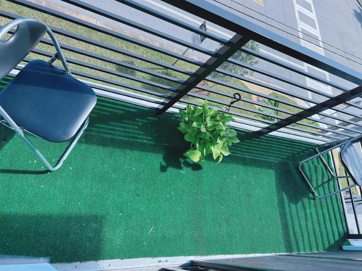 Lux Property Great For 1 To 8 Guests-Family Trip ,5Beds 2Rooms Staycation With Gym And Ev, Proximity To Downtown And Beaches غرب شاطئ بالم المظهر الخارجي الصورة