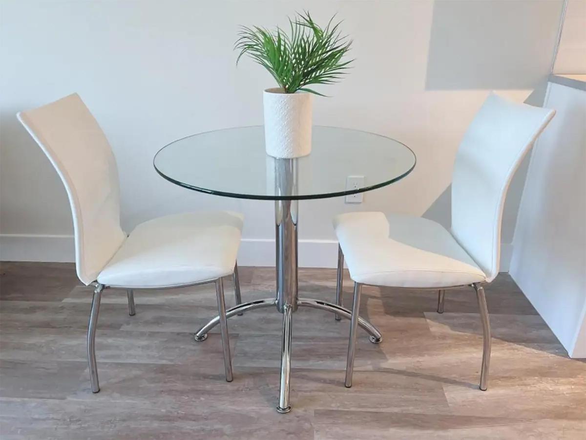 Lux Property Great For 1 To 8 Guests-Family Trip ,5Beds 2Rooms Staycation With Gym And Ev, Proximity To Downtown And Beaches غرب شاطئ بالم المظهر الخارجي الصورة