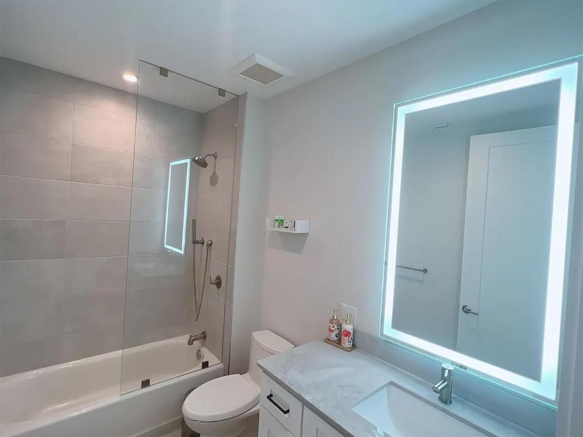 Lux Property Great For 1 To 8 Guests-Family Trip ,5Beds 2Rooms Staycation With Gym And Ev, Proximity To Downtown And Beaches غرب شاطئ بالم المظهر الخارجي الصورة