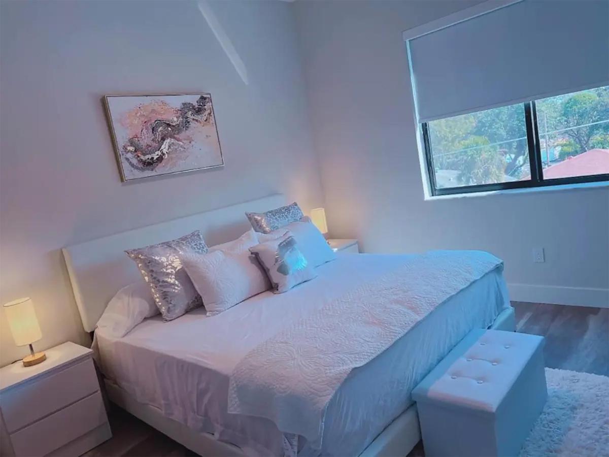 Lux Property Great For 1 To 8 Guests-Family Trip ,5Beds 2Rooms Staycation With Gym And Ev, Proximity To Downtown And Beaches غرب شاطئ بالم المظهر الخارجي الصورة