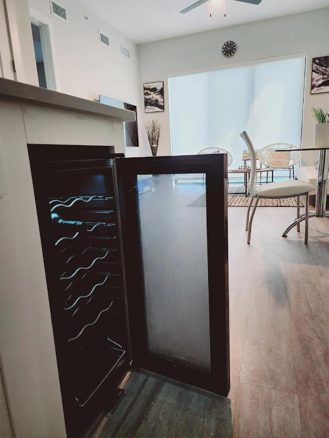 Lux Property Great For 1 To 8 Guests-Family Trip ,5Beds 2Rooms Staycation With Gym And Ev, Proximity To Downtown And Beaches غرب شاطئ بالم المظهر الخارجي الصورة